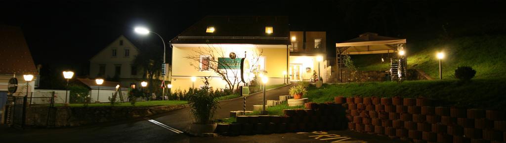 Goesser Bachgasslhof -- Bed And Breakfast -- Apartments Leoben  Zewnętrze zdjęcie